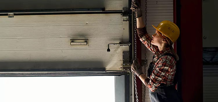 Addressing Common Garage Door Stoppage Issues in Canyon Lake, TX